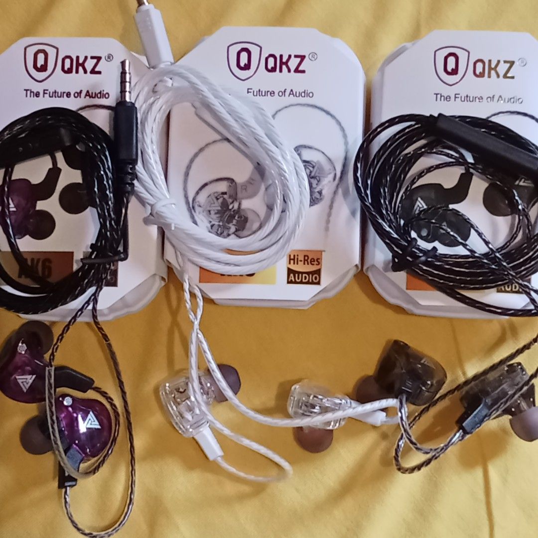 AUTHENTIC QKZ IN EARS EARPHONES (Category: Earphones) located in Paranaque City. Submitted by powerzone0517 (Listing ID 1466624877, Image 1). Description: .