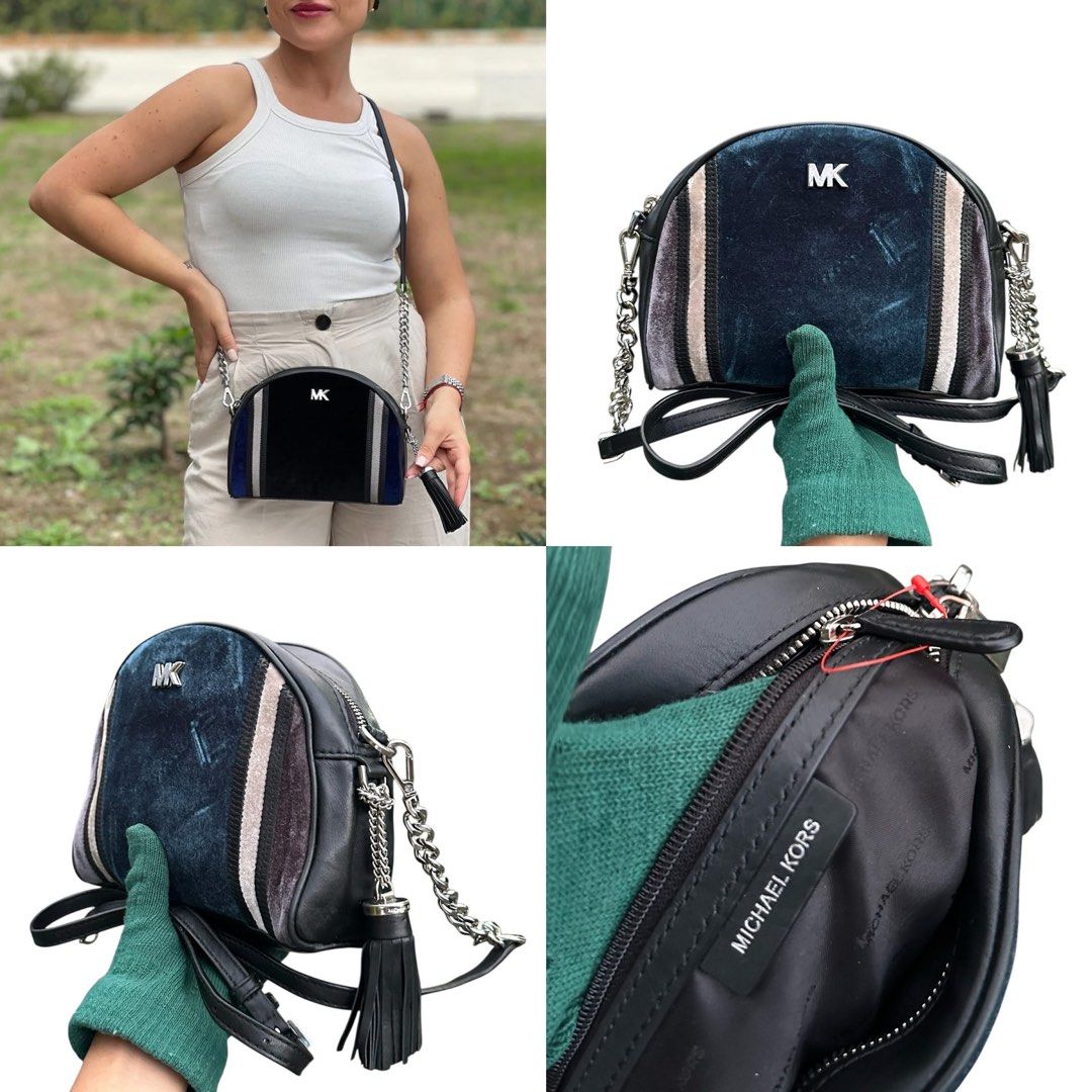 Authentiv MICHAEL KORS (Category: Cross-body Bags) located in San Fabian. Submitted by rei_aniels (Listing ID 1466701100, Image 1). Description: Authentic MICHAEL KORS No flaws Velvet Leather Adjustable strap Super nice sa actual .