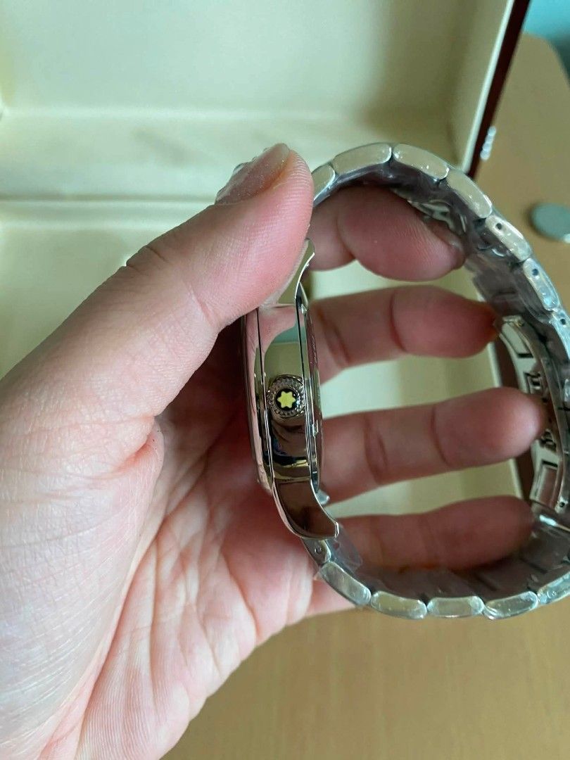Available‼️‼️‼️ auto plain box (Category: Looking For) located in Manila. Submitted by chellesshop (Listing ID 1466612577, Image 3). Description: .