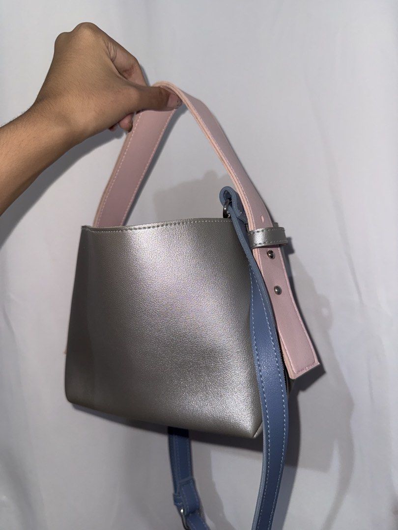 AZTRID Lulu Micro Bag in Silver (Category: Shoulder Bags) located in General Santos City (Dadiangas). Submitted by xainera (Listing ID 1466772085, Image 2). Description: This bag still comes with the original handle and strap (in silver). For more pictures, you may DM me. :) 💳 MOP: GCash, BPI 🚚 MOD: J&T, LBC 📍GenSan City.