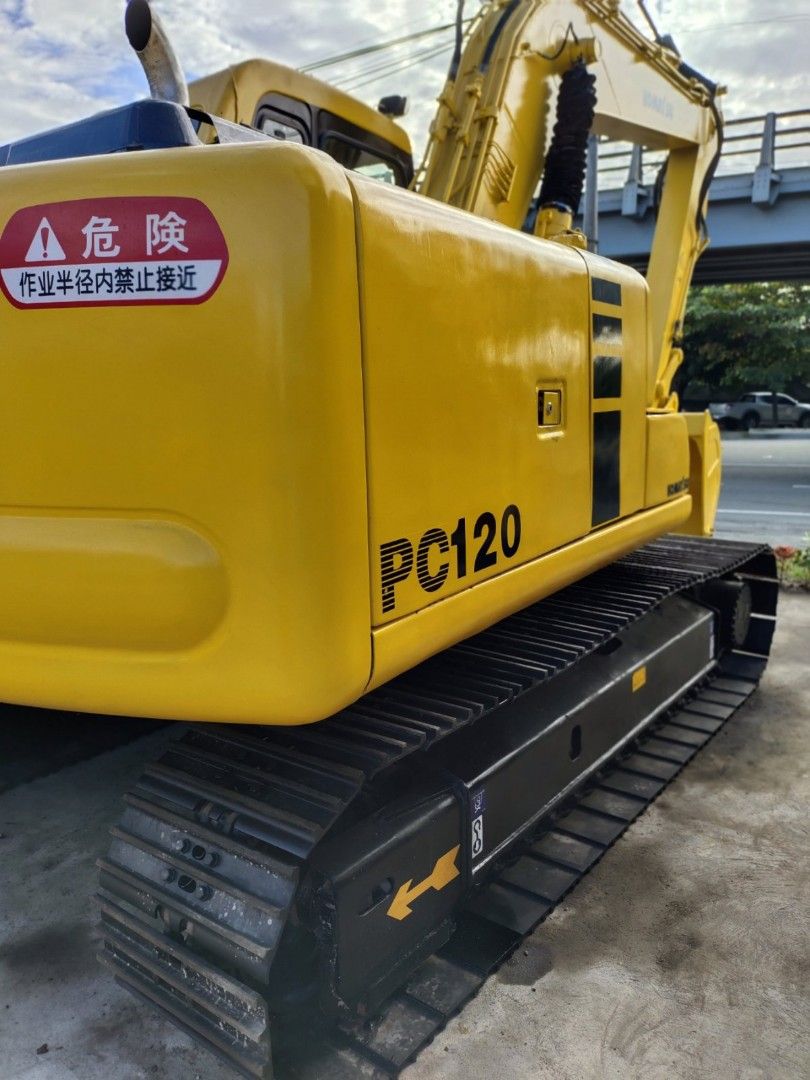 backhoe for sale (Category: Construction Tools & Equipment) located in Manila. Submitted by jed.jahmez.ongit (Listing ID 1466619565, Image 3). Description: pc40 .18cbm pc60 .26cbm pc120 .50cbm pc130 .60cbm pc200 8n1 1cbm pc360-7 1.5cbm.
