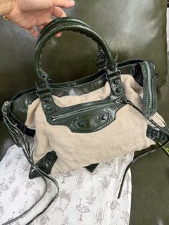 （分類：）位於 。 由 wearevtg852 提交（商品編號 1466764770，圖片 1）。簡介： 。