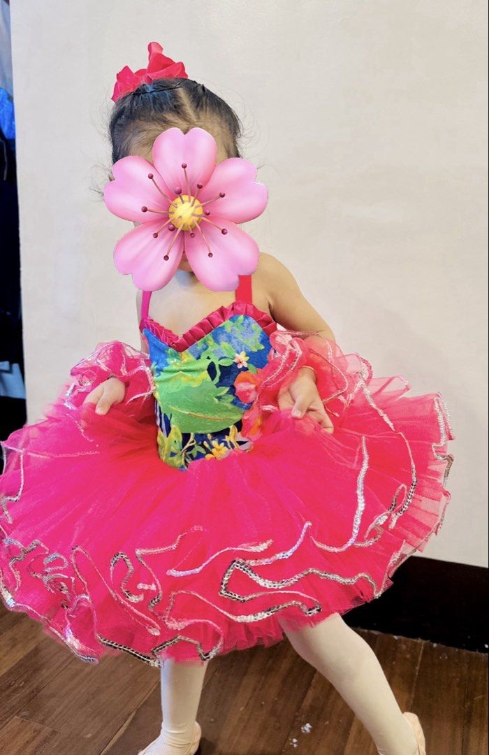 Ballet or Halloween Costume (Category: Babies & Kids Fashion) located in Quezon City. Submitted by heavenberry_ph (Listing ID 1466654816, Image 2). Description: 🎀 FOR SALE: CUSTOM-MADE BALLET COSTUME 🎀 ✨ ₱900 ONLY! ✨ 🩰 Fits 2–3 years old 💗 Used once only ✨ Pristine condition 🎃 Can also be used as a Halloween costume 🌸 Custom-made, perfect for ballet recitals! 📍 QC location 📦 J&T shipping available nationwide 🚚 Shipping fee shouldered by 
