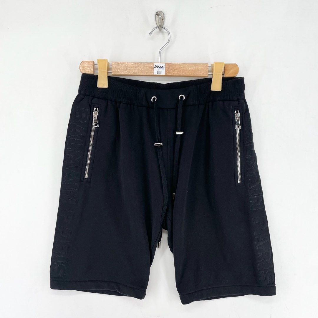 Balmain Paris Embossed Logo Bermuda Shorts (Category: Shorts) located in Manila. Submitted by buzz.garments (Listing ID 1466608780, Image 1). Description: Size: 50 on tag Dimensions(inches) -Waist/Width: 30”-38” (Strechable) -Hip: 20” -Front Rise: 11” -Thigh: 11.5” -Inseam: 8.5” -Outseam/Length : 19” -Leg Opening: 8.5” - color may vary due to lighting. please manage your expectations-minimal and unseen flaws must be considered..
