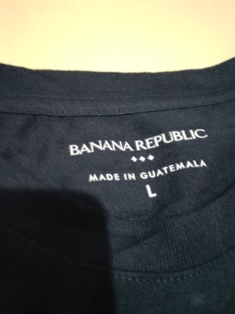 BANANA REPUBLIC SHIRT (Category: Tshirts & Polo Shirts ) located in Cavite. Submitted by jftxthrift (Listing ID 1466698329, Image 3). Description: 22x29 no issue, navy blue yung color sa cam lang kaya ganan sa pic.