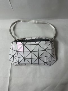 (Category: ) located in . Submitted by thefashiongarage.co (Listing ID 1466620255, Image 1). Description: .