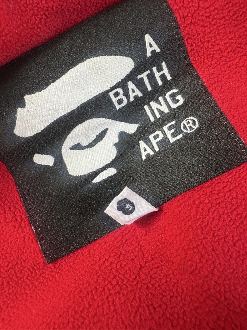 Bape Red Camou Windbreaker (Category: Coats, Jackets and Outerwear) located in Manila. Submitted by bravestone14 (Listing ID 1466626466, Image 3). Description: Bape Red Camou Windbreaker Fits to large no issue excellent condition 6k+sf HMU! Thankyou and appreciate✨.