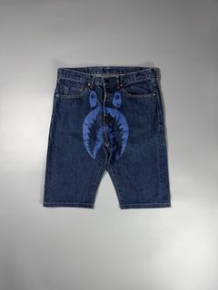 (Category: ) located in . Submitted by whowearsstreetwear (Listing ID 1466749974, Image 1). Description: .