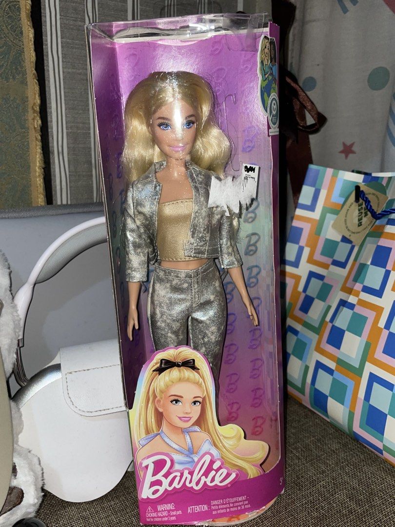 Barbie Doll (Category: Kids Toys) located in Baguio. Submitted by hoomanspre_loved (Listing ID 1466579833, Image 1). Description: Barbie Doll (Millie mold) 🌸 ☑️With box From fashionista line up in barbie millie mold; good for dress up. No flaws; sent a message if interested ✨Negotiable to lp✨.