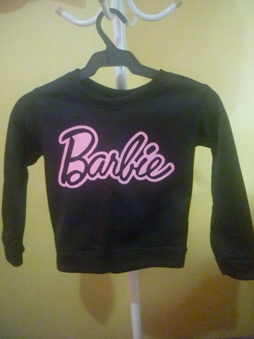 Barbie Sweater (Category: Babies & Kids Fashion) located in Cainta. Submitted by oreo_cat01 (Listing ID 1466566541, Image 1). Description: .