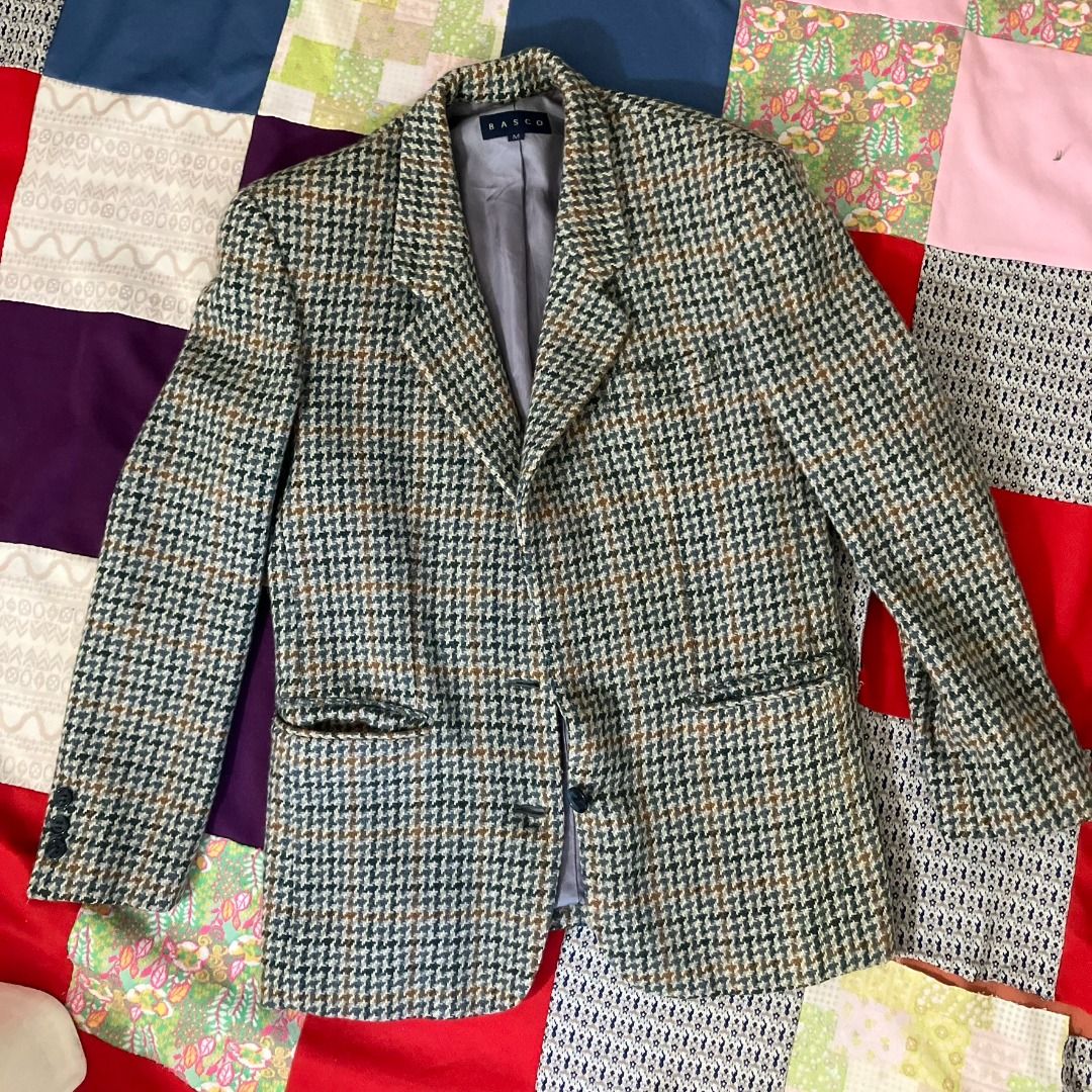 BASCO Vintage Houndstooth Wool Blend Blazer Single-Breasted Jacket Size Medium (Category: Coats, Jackets and Outerwear) located in Manila. Submitted by ninjadisplay (Listing ID 1466698999, Image 2). Description: Item Specifics: Brand: BASCO (All American Sport Wear Corp. - Made under license in Japan) Material: Heavyweight textured outer shell crafted from an 80% Wool, 10% Nylon, 5% Polyester, and 5% Acrylic blend. The interior is fully lined wit