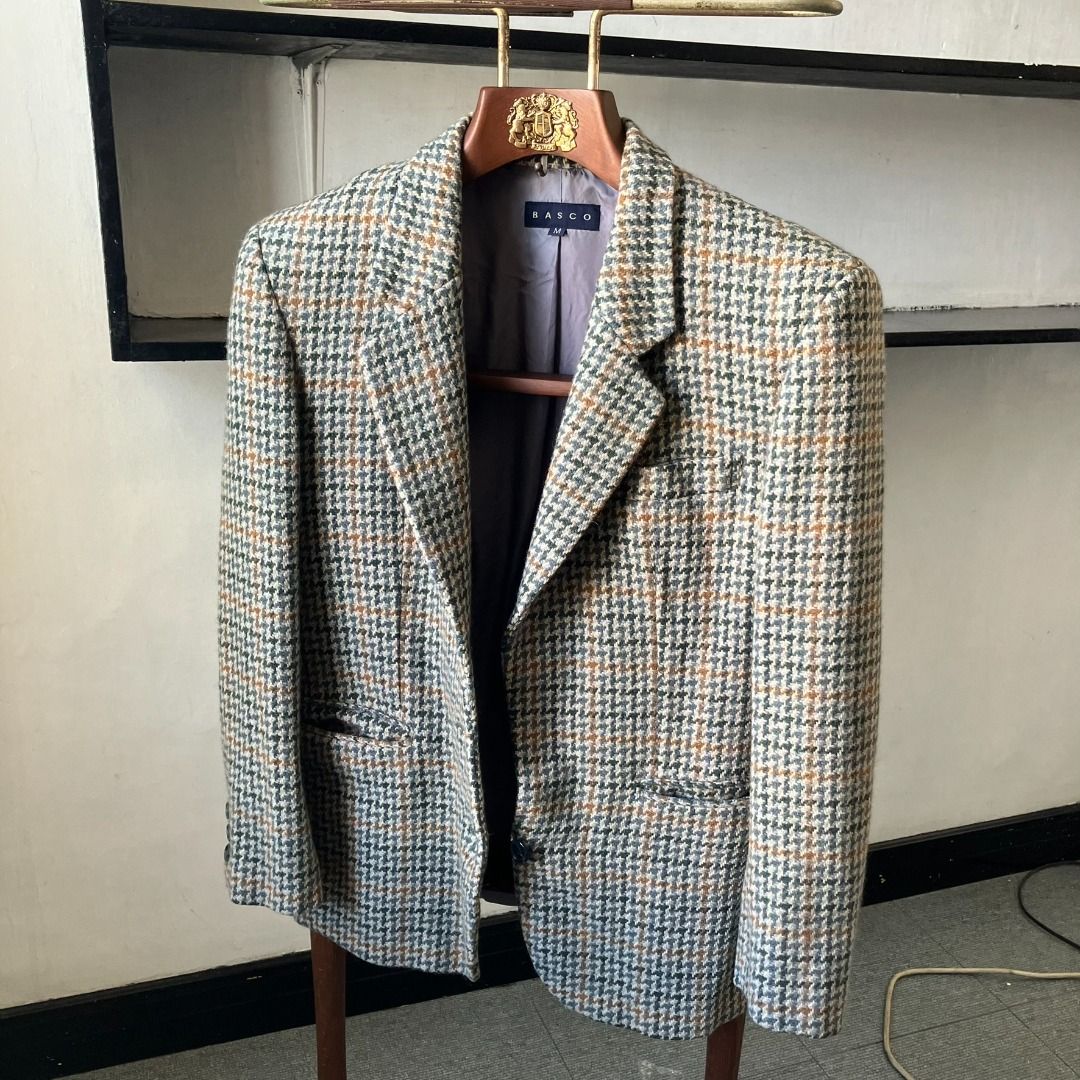 BASCO Vintage Houndstooth Wool Blend Blazer Single-Breasted Jacket Size Medium (Category: Coats, Jackets and Outerwear) located in Manila. Submitted by ninjadisplay (Listing ID 1466698999, Image 1). Description: Item Specifics: Brand: BASCO (All American Sport Wear Corp. - Made under license in Japan) Material: Heavyweight textured outer shell crafted from an 80% Wool, 10% Nylon, 5% Polyester, and 5% Acrylic blend. The interior is fully lined wit