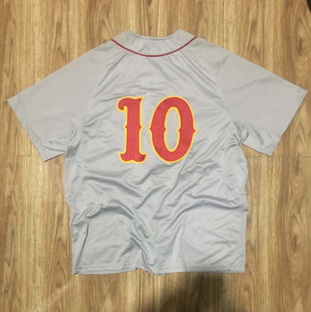 Baseball jersey (Category: Activewear) located in San Fernando. Submitted by skyline_thrift (Listing ID 1466722833, Image 2). Description: .