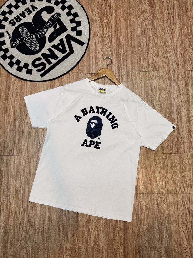 BATHING APE (Category: Tshirts & Polo Shirts) located in Dungun. Submitted by elpachothrift (Listing ID 1466621069, Image 1). Description: #14484 21/28.5 M Condition 9.5/10 without flaws Can dm for further details..