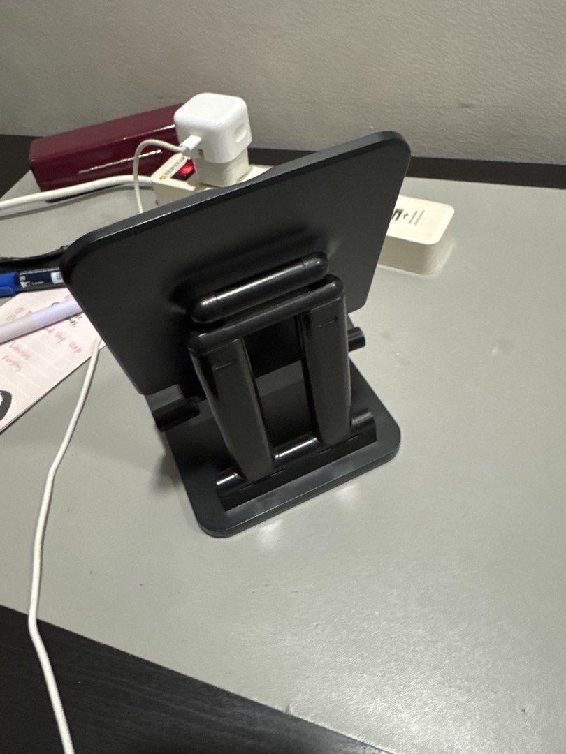 Bavin IPad stand (Category: Mounts & Holders) located in Quezon City. Submitted by vsaint (Listing ID 1466591940, Image 3). Description: Rfs seldom used .