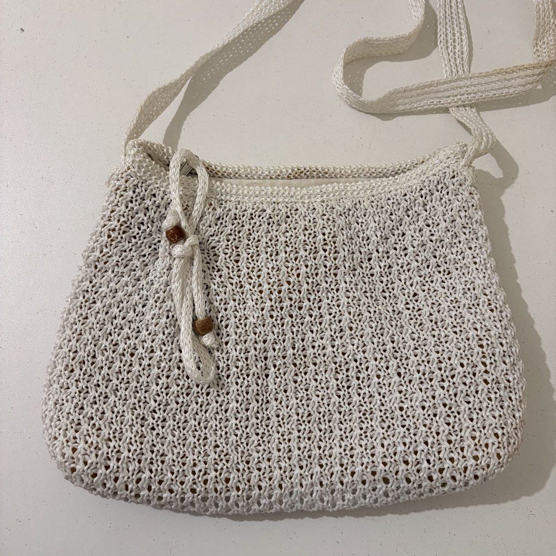 Beach or normal sling bag (Category: Beach Bags) located in Lucena. Submitted by minimal_decluttering (Listing ID 1466617681, Image 1). Description: Need wash With stain.