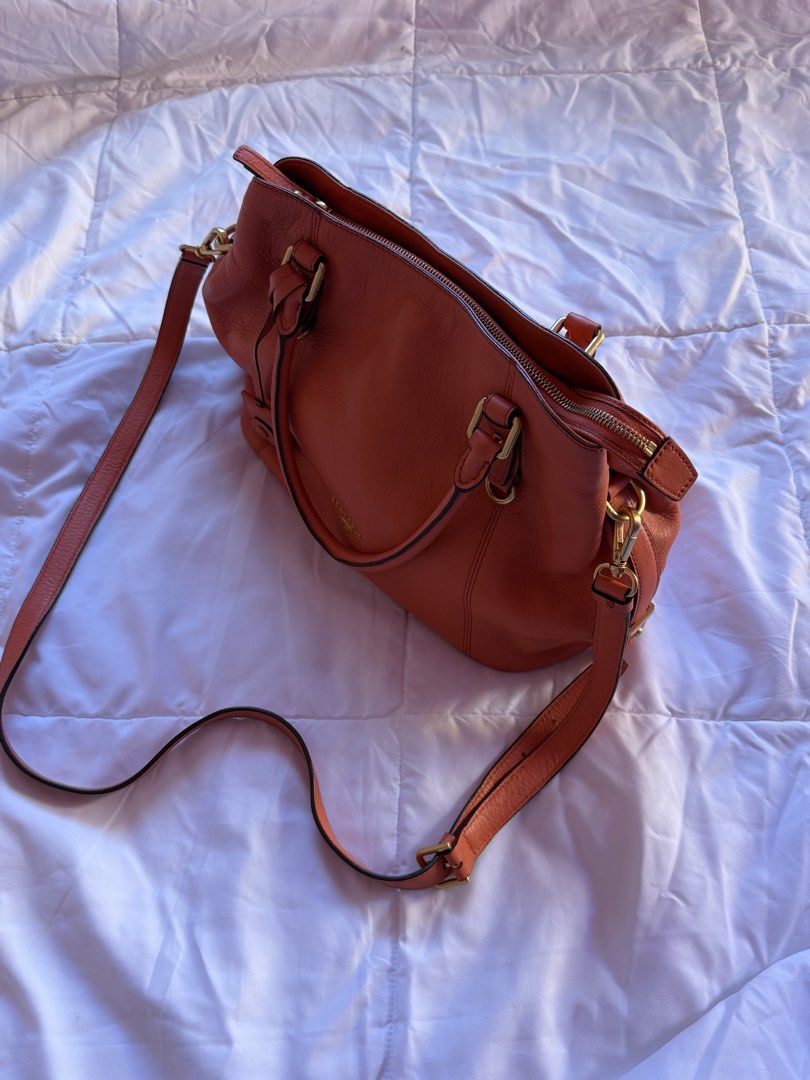 BEANPOLE LEATHER TOTE 2-WAY BAG (Category: Tote Bags) located in Santiago. Submitted by findsbyjew (Listing ID 1466571110, Image 2). Description: BEANPOLE LEATHER CORAL ORANGE TOTE 2-WAY BAG 🍊🧡 — south korea brand, 10/10 condi need lang onting cleaning • no return nor exchange • mine now, pay now • ship via jnt nationwide Loc: Santiago City Isabela.