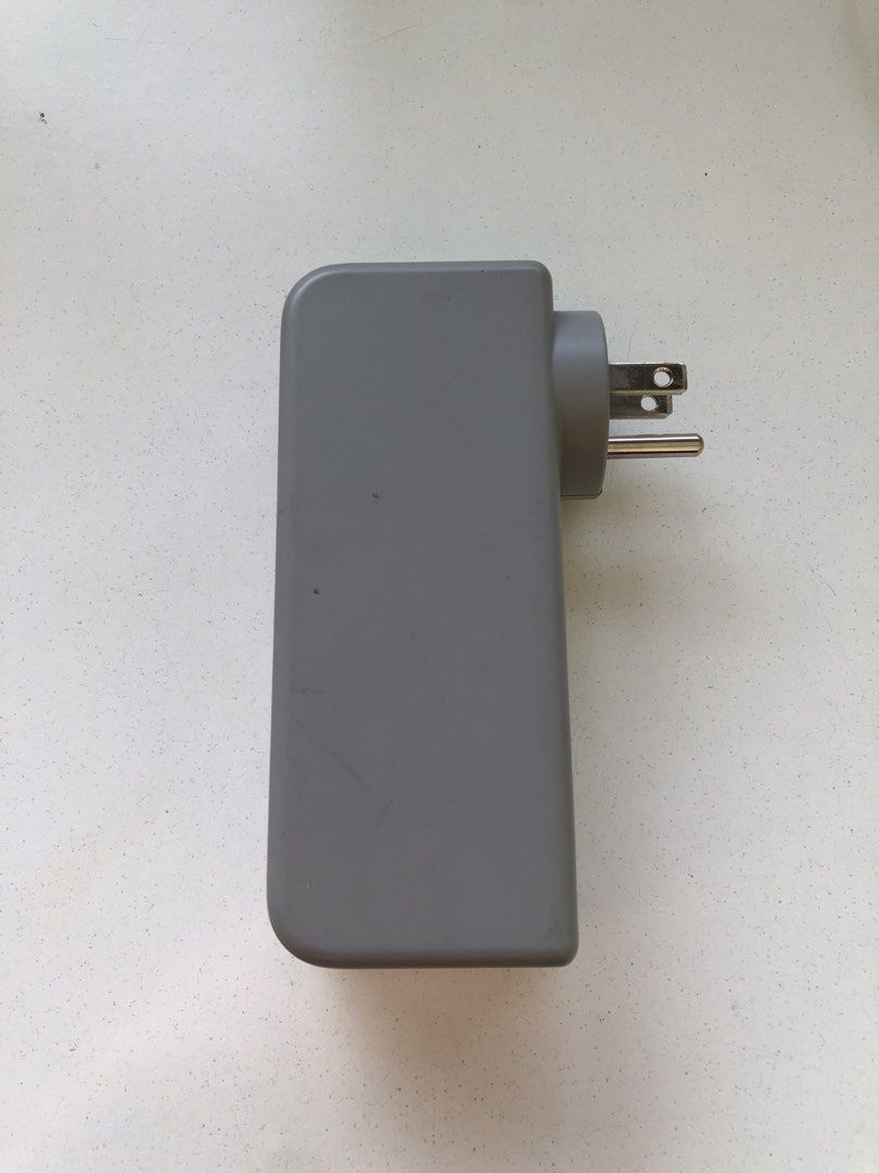 Belkin Surge Plus USB Swivel Charger (Category: Electrical, Adaptors & Sockets) located in Manila. Submitted by picklerick_collects (Listing ID 1466771331, Image 3). Description: .