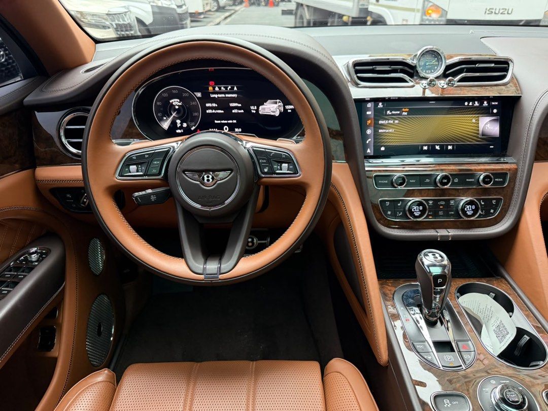 Bentley Bentayga V8 2022 jackani Auto (Category: Used Cars) located in Pasig City. Submitted by jackani (Listing ID 1466703104, Image 3). Description: 2022 Bentley Bentayga V8 Full Options Casa Maintained Local PGA Unit Full stock Spare Keys No issues 4.0L Twin-Turbocharged V8 542 HP / 770 NM Bentley Adaptive Air Suspension with Continuous Damping Naim Surround Sound U can call 09173295586.