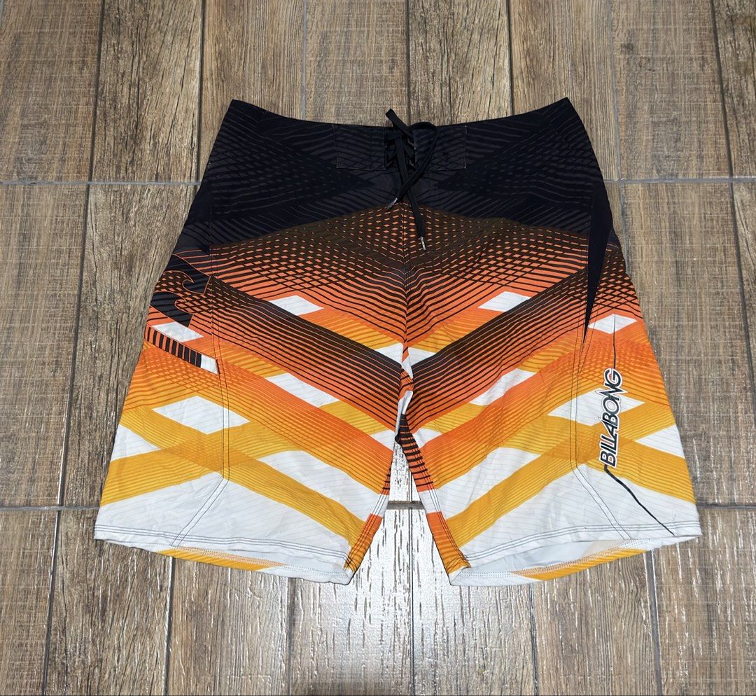 BILLABONG SHORTS (Category: Shorts) located in Manila. Submitted by urban-vintage_2 (Listing ID 1466729095, Image 1). Description: ISSUE: NONE (NEED WASH) MOP :GCASH (NO COD) SHIP VIA: LALAMOVE & J&T LOCATION: PASIG CITY LENGTH: 21 HEM : 12 WIDTH : 36.