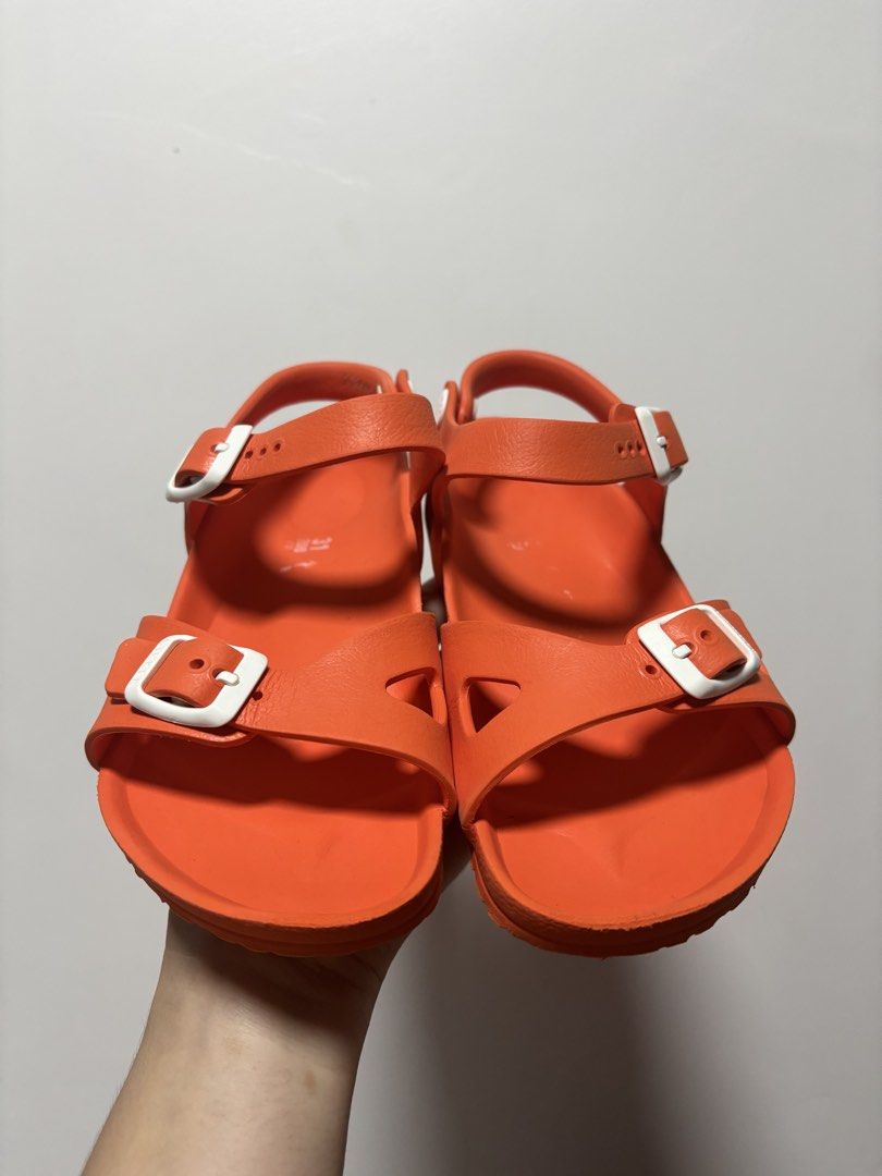 Birkenstock OG kids (20cm) (Category: Babies & Kids Fashion) located in Imus. Submitted by littlebooythriftstore (Listing ID 1460424776, Image 3). Description: Bacoor caviye.