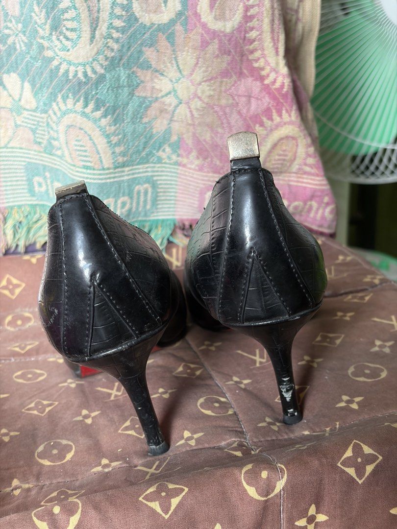 Black 2 inch Heels (Category: Heels) located in Muntinlupa City. Submitted by shoujikiyedips (Listing ID 1466673574, Image 3). Description: .