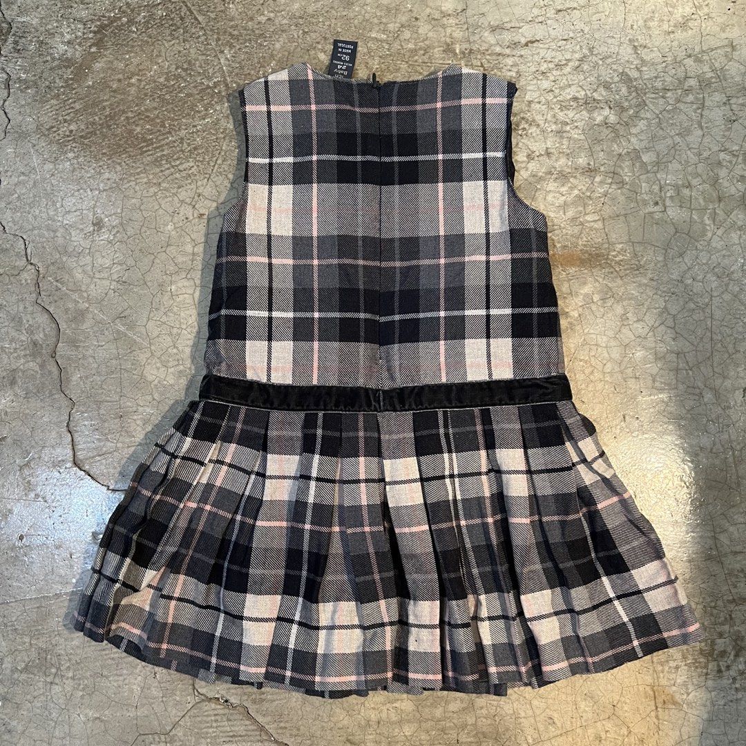 black pink grey plaid dress (Category: Babies & Kids Fashion) located in Candaba. Submitted by localluna (Listing ID 1466687361, Image 2). Description: .