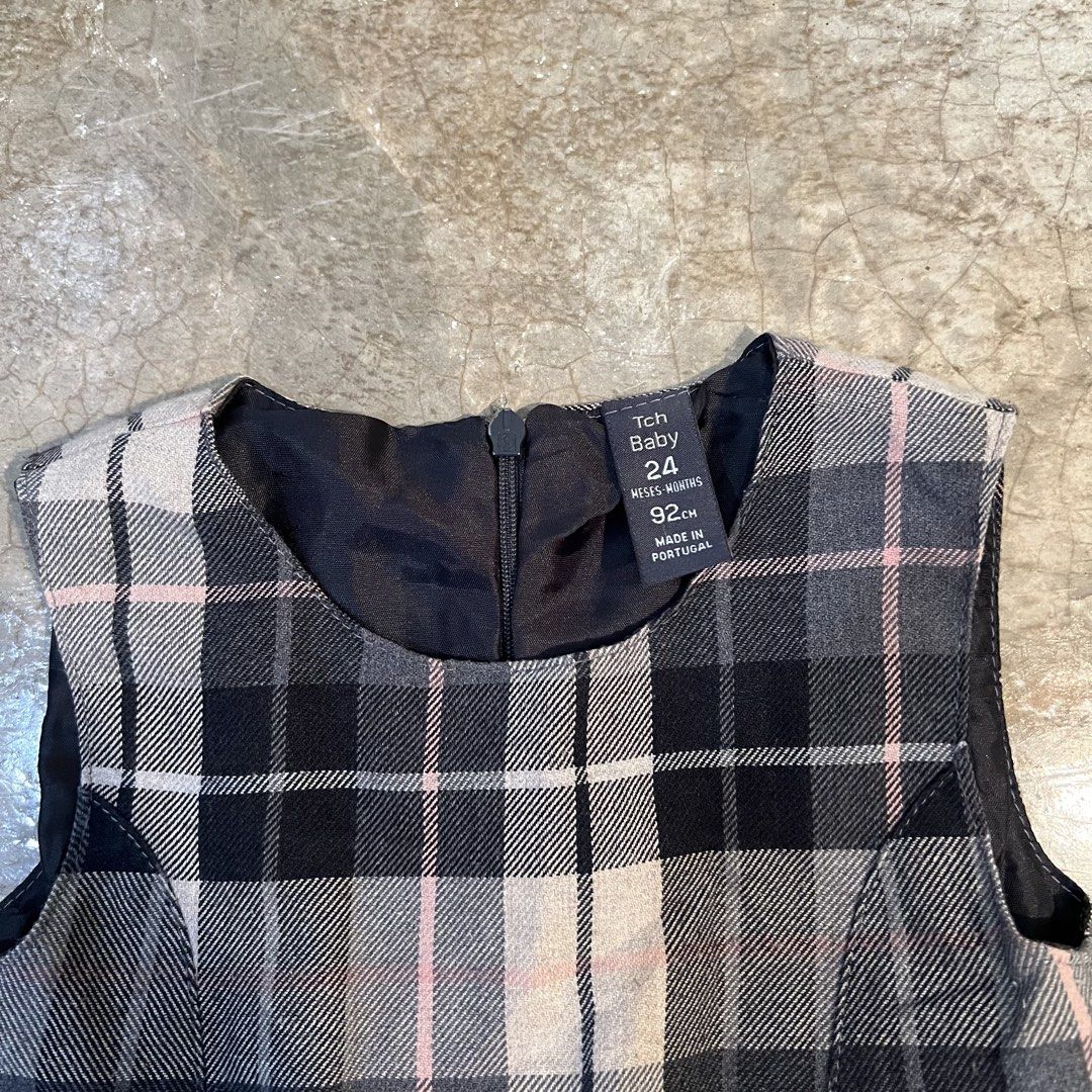 black pink grey plaid dress (Category: Babies & Kids Fashion) located in Candaba. Submitted by localluna (Listing ID 1466687361, Image 3). Description: .