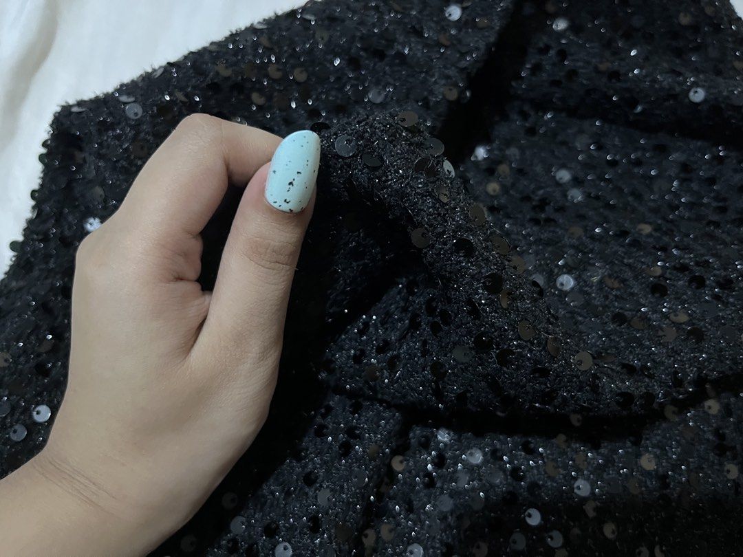 Black Sequin A-Line Mini Skirt (Category: Skirts) located in Subic. Submitted by cyrelll (Listing ID 1466647020, Image 3). Description: SIZE: 24-25 inches.