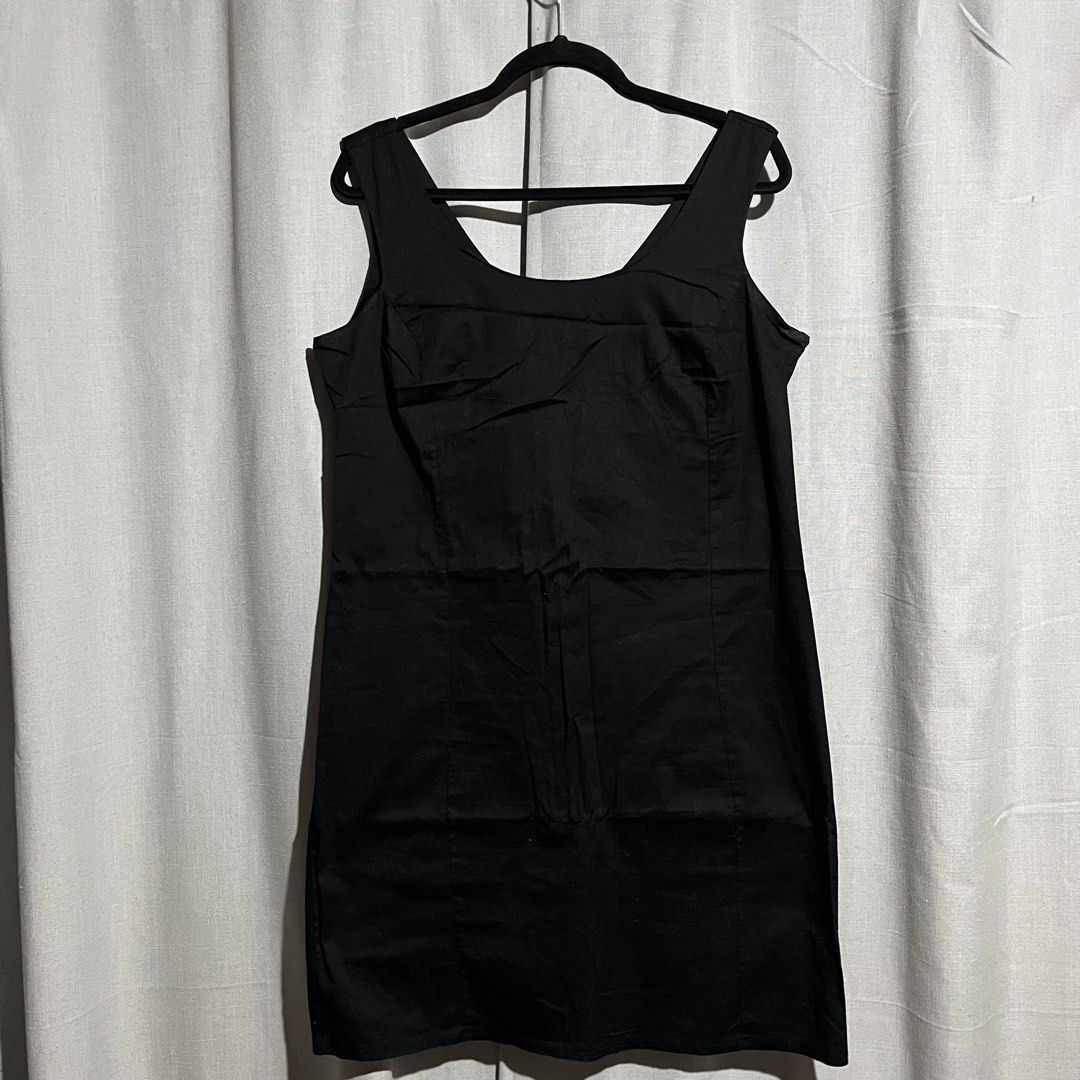 Black Sleeveless Mini Dress (Category: Dresses) located in Tanjay. Submitted by febmarie (Listing ID 1466730314, Image 1). Description: With zipper closure on the back 📍 Negros Oriental 📦 J&T — SF c/o buyer .
