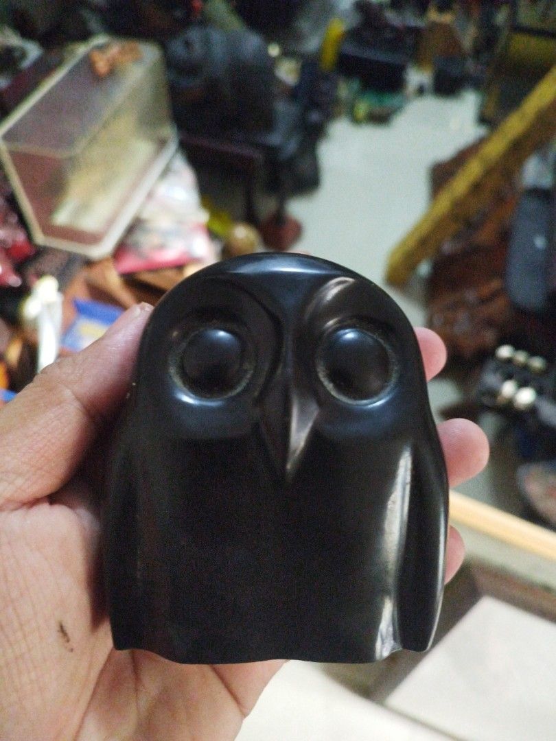 Black stone owl (Category: Vintage Collectibles) located in San Rafael. Submitted by jflshoppe1989 (Listing ID 1466642358, Image 1). Description: .