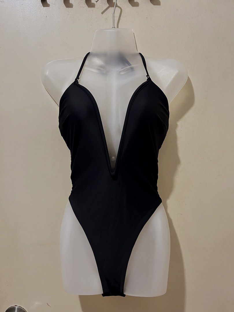 Black swimsuit/ playboy bunny top (Category: Bikinis & Swimsuits) located in Manila. Submitted by dr_shopper (Listing ID 1466669677, Image 1). Description: Black swimsuit Alternate to playboy bunny costume for halloween. Spandex Size small Bnwt.