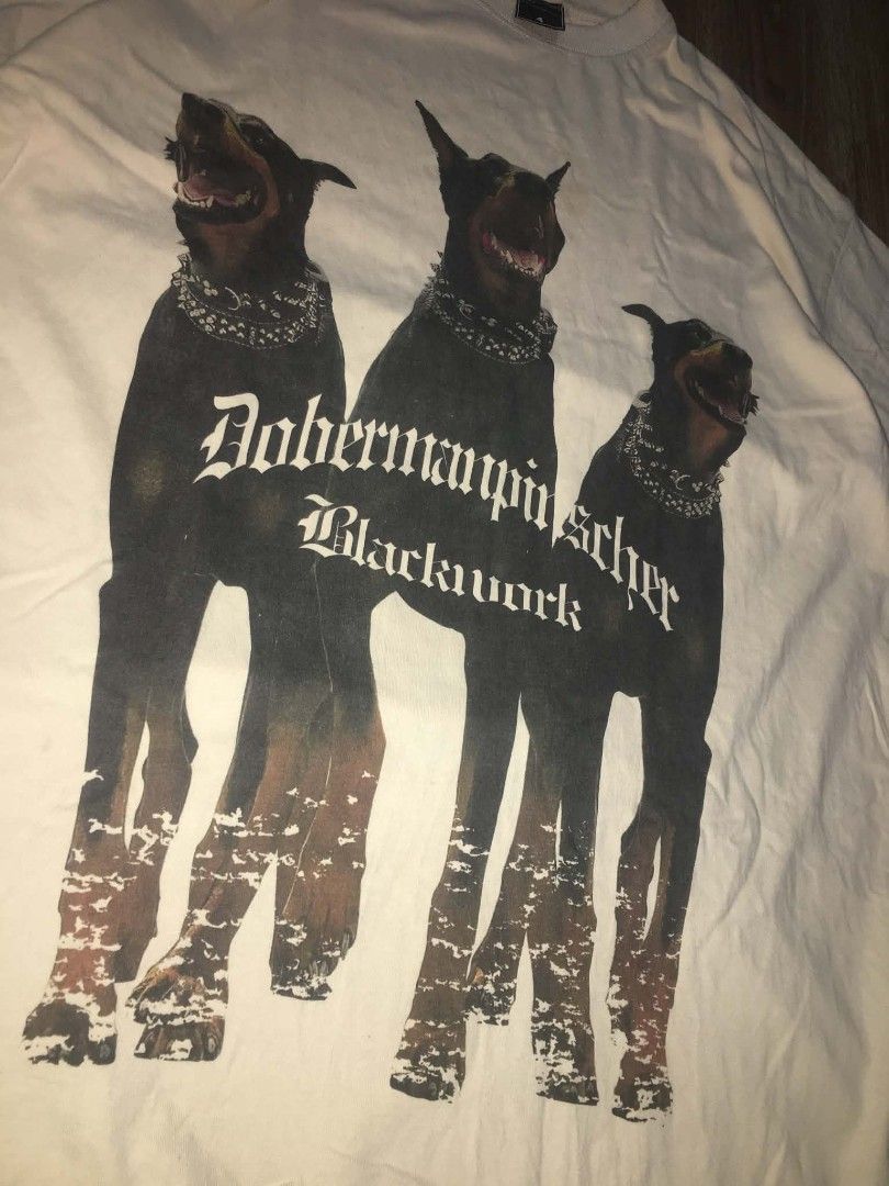 BLACK WORK (Category: Activewear) located in San Fernando. Submitted by skyline_thrift (Listing ID 1466723758, Image 3). Description: SIZE XL VERRY GOOD CONDITION LASER PRINT.