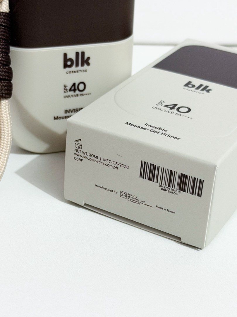 blk cosmetics Invisible Mousse-Gel Primer SPF 40 (Category: Makeup) located in Manila. Submitted by tryitoutfirst (Listing ID 1466768797, Image 3). Description: Bnew - Brand: blk cosmetics - Product: Invisible Mousse-Gel Primer with SPF 40 UVA/UVB PA++++ - Size: 30ml (Net weight) - Finish: Natural matte with zero white cast - Key Benefits: Blurs pores, controls oil, and acts as a makeup-gripping base - Formulation: Lightweight, oil-free, velvet m
