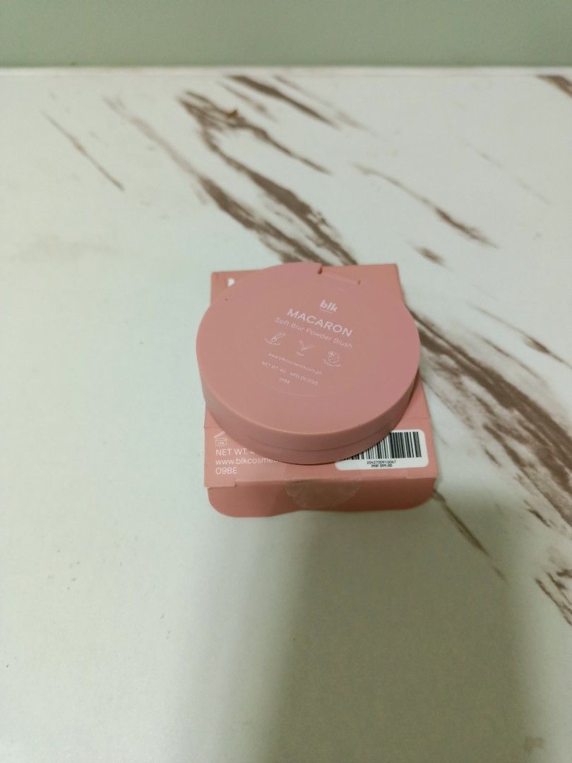 blk cosmetics Macaron Soft Blur Powder Blush (Category: Makeup) located in Antipolo. Submitted by cathrift_ (Listing ID 1466722131, Image 3). Description: - Brand: blk cosmetics - Shade: Macaron - swatch once .