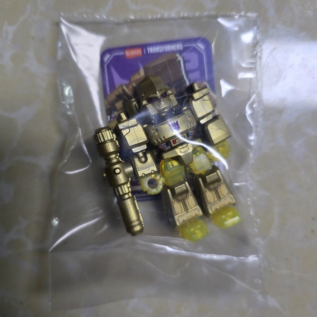 BLOKEES - Transformers (Category: Action & Battle Toys) located in Liloan. Submitted by jorenzki (Listing ID 1466768752, Image 3). Description: Take ALL for 500.