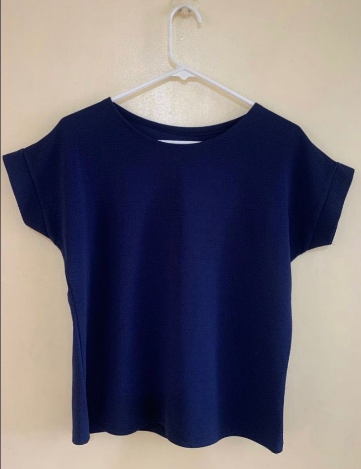 Blue Blouse Womens (Category: Blouses) located in Valenzuela. Submitted by clickandshoppreloved (Listing ID 1466611763, Image 1). Description: Blue Blouse Womens Onhand, Medium Ontag, (22L x 19W) Color : Blue (Excellent Condition, Good As New).