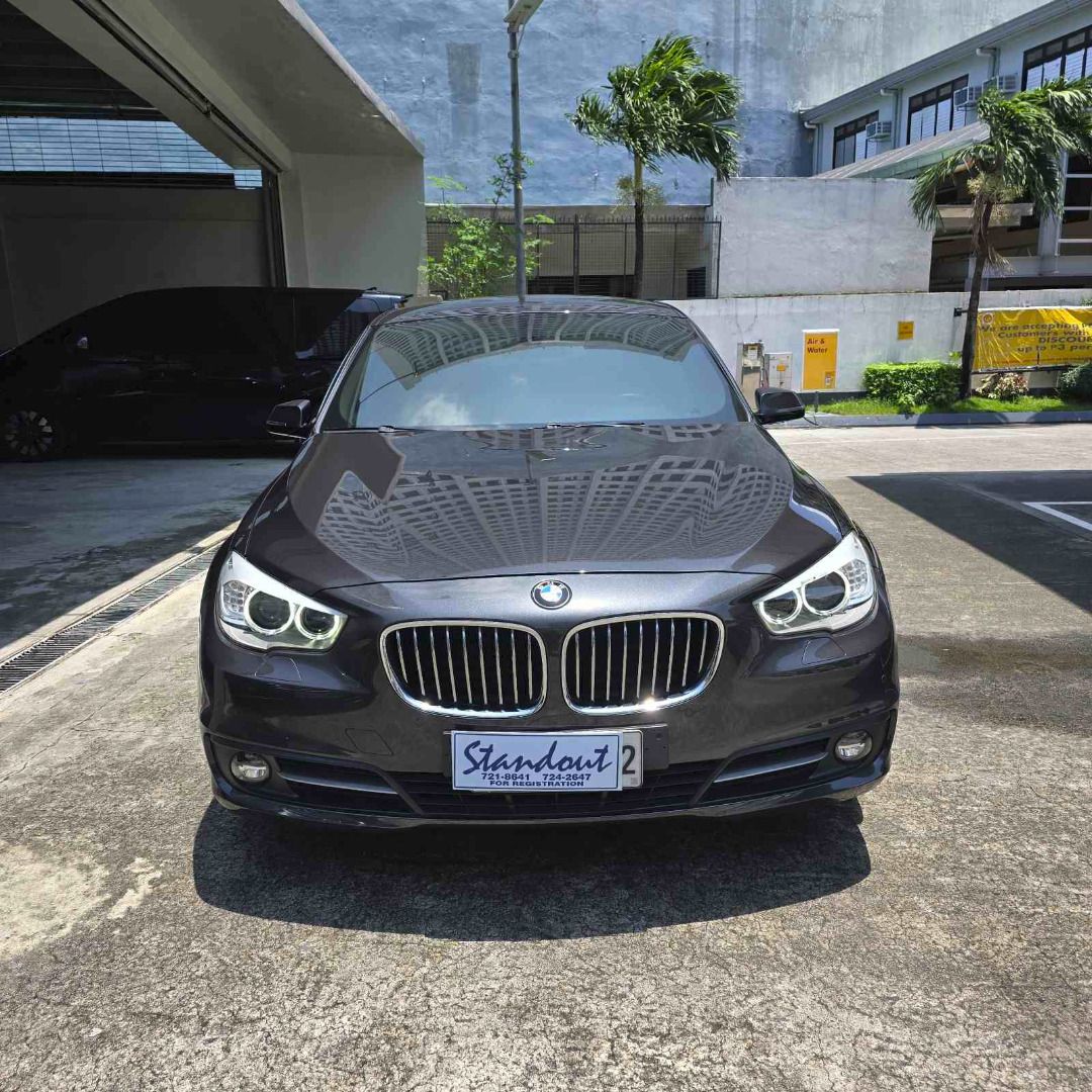 BMW 523i Sedan (A) (Category: Used Cars) located in Quezon City. Submitted by standout1595 (Listing ID 1466637018, Image 1). Description: 2018 BMW 523i GT 2.0L DOHC Turbo 8 Speed A/T RWD Curtain Airbag ABS Traction Control Keyless Entry Power Steering Power Window Power Seat Leather Seat 360 Camera Push Start 20” Alloy Wheel Soft-Close Vacuum Door Rear AC Vent .