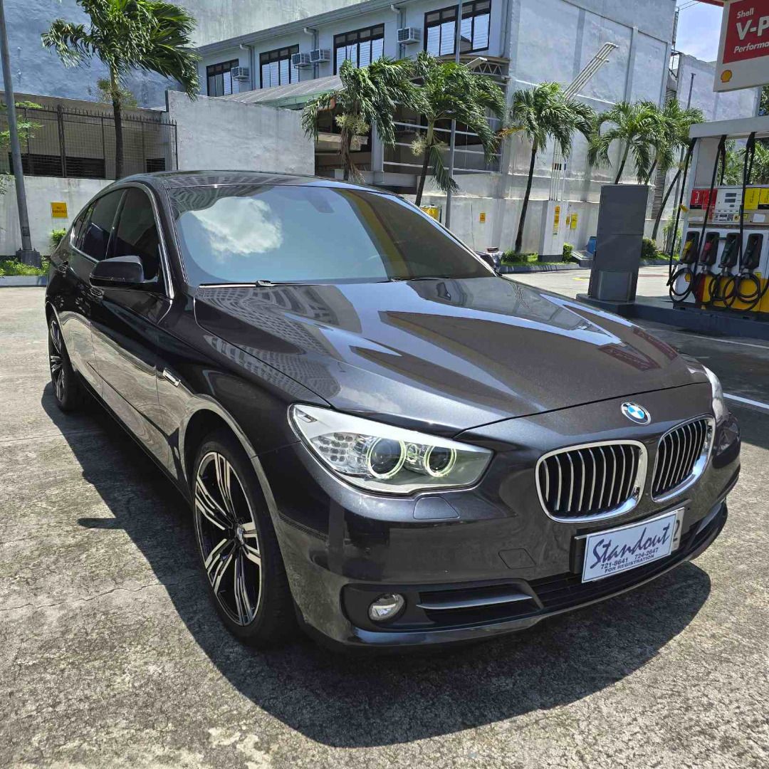 BMW 523i Sedan (A) (Category: Used Cars) located in Quezon City. Submitted by standout1595 (Listing ID 1466637018, Image 3). Description: 2018 BMW 523i GT 2.0L DOHC Turbo 8 Speed A/T RWD Curtain Airbag ABS Traction Control Keyless Entry Power Steering Power Window Power Seat Leather Seat 360 Camera Push Start 20” Alloy Wheel Soft-Close Vacuum Door Rear AC Vent .