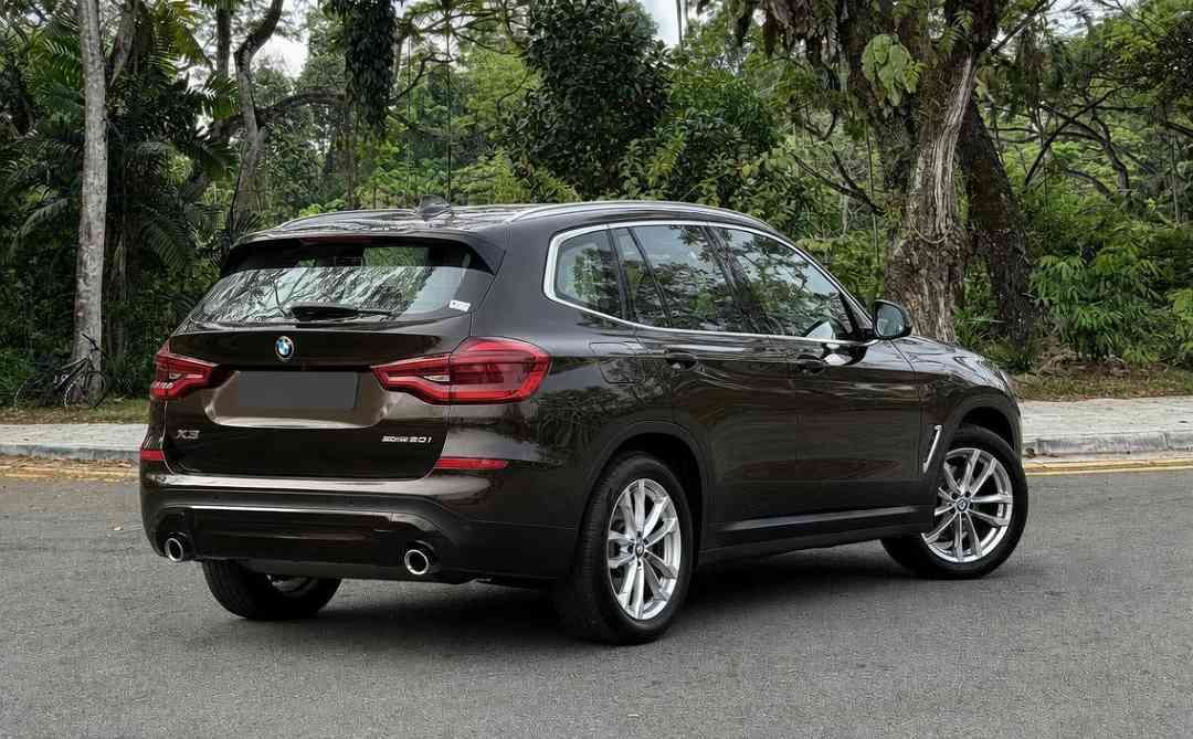 BMW X3 sDrive20i (A) (Category: Used Cars) located in Singapore. Submitted by carousell_certified_partners (Listing ID 1466600295, Image 2). Description: 1 owner unit with full agent service records available. Well cared for with original paintwork and kept in pristine condition inside and out. Enjoy added peace of mind with a lifetime engine warranty included. All trade-ins welcome. Bank/ in-house loan available. Contact us today to arrange a vi