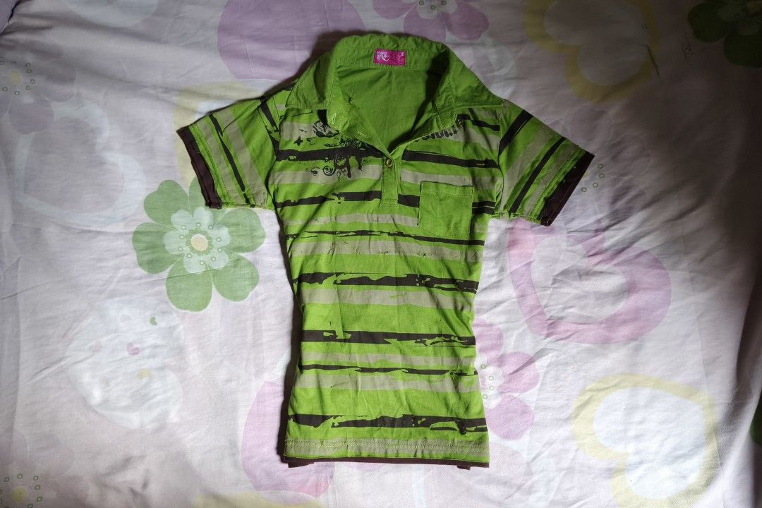Boardwalk Green Striped Collared Polo Shirt (Category: Shirts) located in Pulilan. Submitted by hly_cllctn (Listing ID 1466744882, Image 1). Description: Boardwalk Green Striped Collared Polo Shirt Size: Xs to Small *EXTENSIVE PINHOLES Mine: 45 pesos (au).