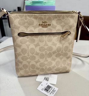 (Category: ) located in . Submitted by annieprelovedshop (Listing ID 1466658869, Image 1). Description: .