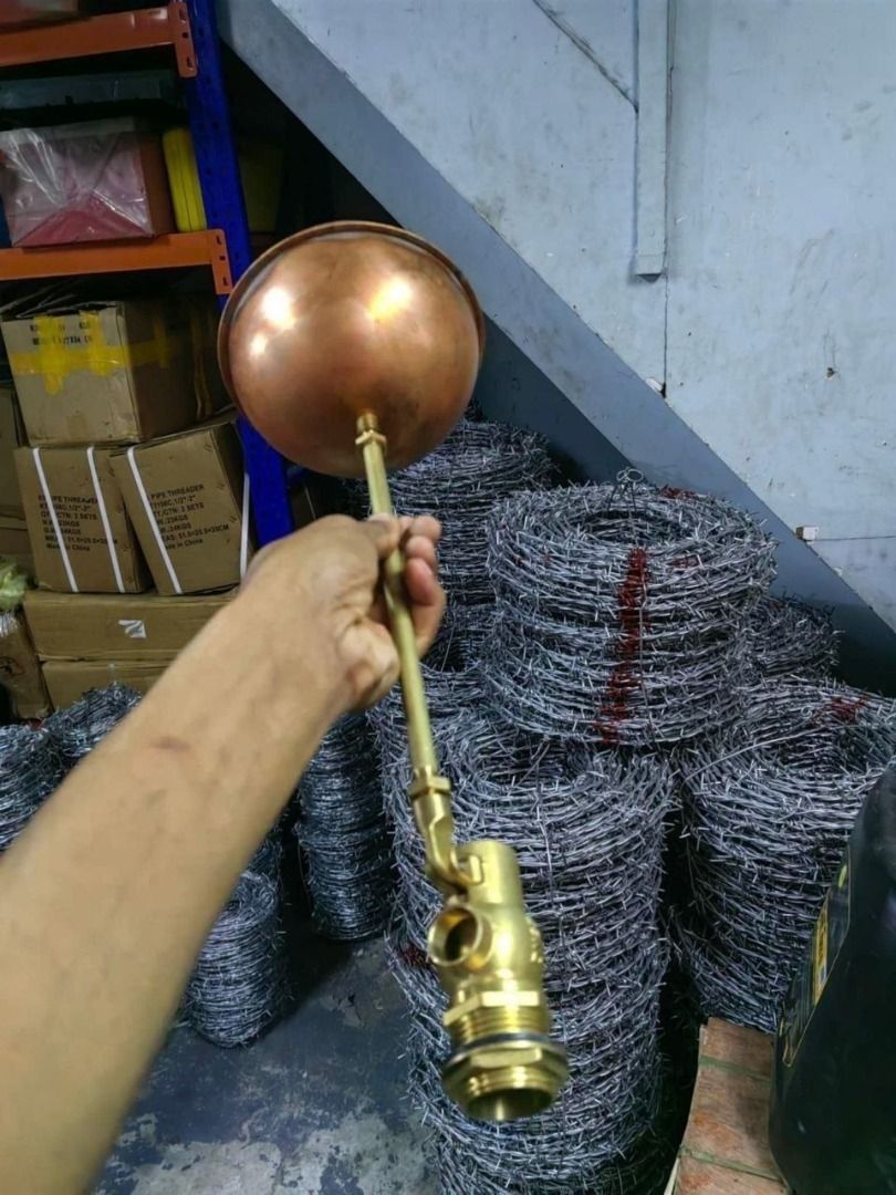 brass float valve 3/4 (Category: Everything Else Others) located in Manila. Submitted by joeyroque09 (Listing ID 1466607816, Image 1). Description: brass float valve 3/4.