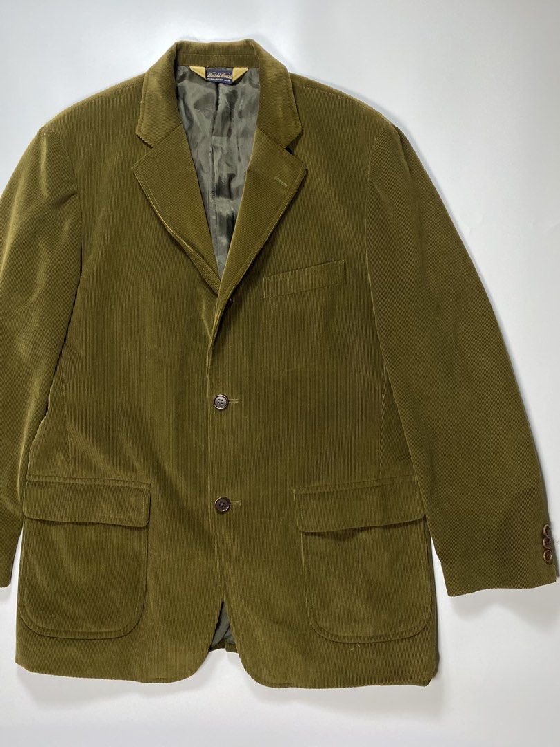 Brooks Brothers Sports Jacket Blazer Coduroy (Category: Formal Shirts) located in Bago City. Submitted by johnpaul_gidlayan (Listing ID 1466722643, Image 2). Description: Brooks Brothers Corduroy Blazer Color: Brown Item Details Size: Large Dimension: 22x32 Sleeves: 23.5 Shoulder: 18 Condition: Excellent condition (needwash) Color Rate: 9.5/10 Flaws: None (Item color vary due to lighting) — Price: 1850+sf.