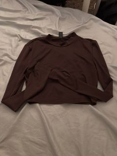 (Category: ) located in . Submitted by jesslynwardrobe (Listing ID 1466714495, Image 1). Description: .