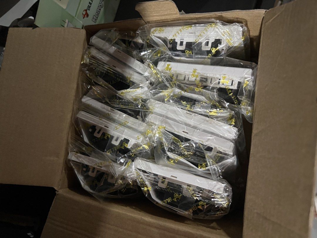 Bull switch socket (Category: Electrical, Adaptors & Sockets) located in Paranaque City. Submitted by pilipinashop (Listing ID 1466605236, Image 3). Description: Brand new Sale.