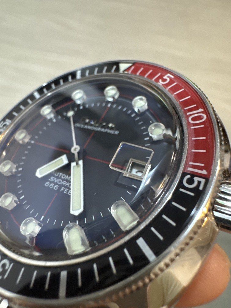 Bulova Oceanographer Devil Diver (Category: Men's Watches) located in Pasig City. Submitted by dtglee8 (Listing ID 1463212376, Image 2). Description: - Bulova Oceanographer "Pepsi" dive watch - Automatic movement - Water-resistant up to 666 feet - Rotating bezel with red and black markers - Date window at 3 o'clock - Stainless steel bracelet - Classic diver aesthetic.