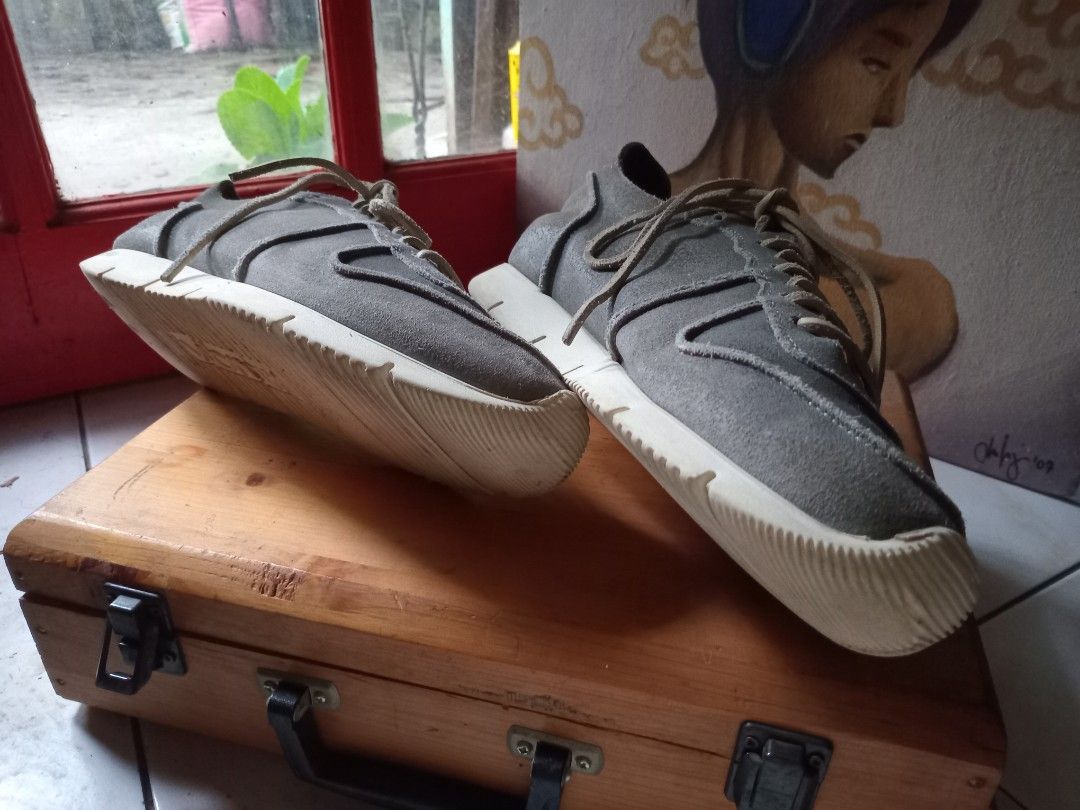 BUTTERO gray suede sneakers (Category: Sneakers) located in Cagayan de Oro. Submitted by joven.uy86-31596 (Listing ID 1466643545, Image 2). Description: Buttero gray suede sneakers. Made in Italy. In good vintage condition with signs of wear. .