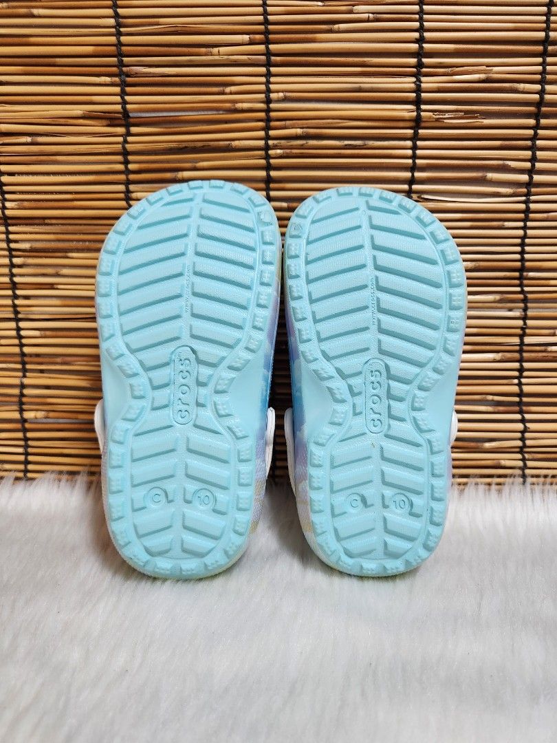 C10- Preloved Original Crocs for kids (Category: Babies & Kids Fashion) located in Navotas City. Submitted by FluffyFeet (Listing ID 1466731410, Image 3). Description: NEW ARRIVAL❗️ This is a PRELOVED ORIGINAL CROCS FOR KIDS‼️ Please managed your expectations ❤️ 📌 Strictly MINE NOW, PAY NOW ONLY❗️ (Unless suki na po na maayos kausap at iwas cancellation) 📌 You may ask for other photos before placing order/s STRICTLY NO RETURN, NO EXCHANGE UNLES