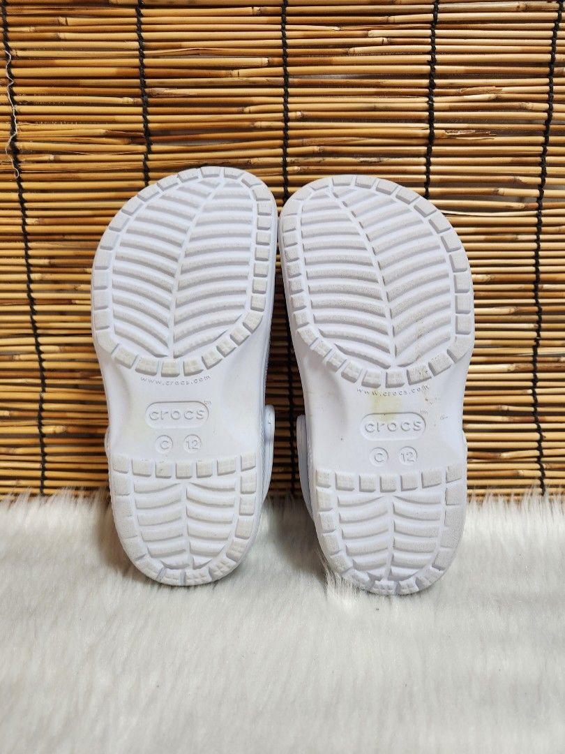 C12- Preloved Original Crocs for kids (Category: Babies & Kids Fashion) located in Navotas City. Submitted by FluffyFeet (Listing ID 1466592526, Image 3). Description: NEW ARRIVAL❗️ This is a PRELOVED ORIGINAL CROCS FOR KIDS‼️ Please managed your expectations ❤️ 📌 Strictly MINE NOW, PAY NOW ONLY❗️ (Unless suki na po na maayos kausap at iwas cancellation) 📌 You may ask for other photos before placing order/s STRICTLY NO RETURN, NO EXCHANGE UNLES
